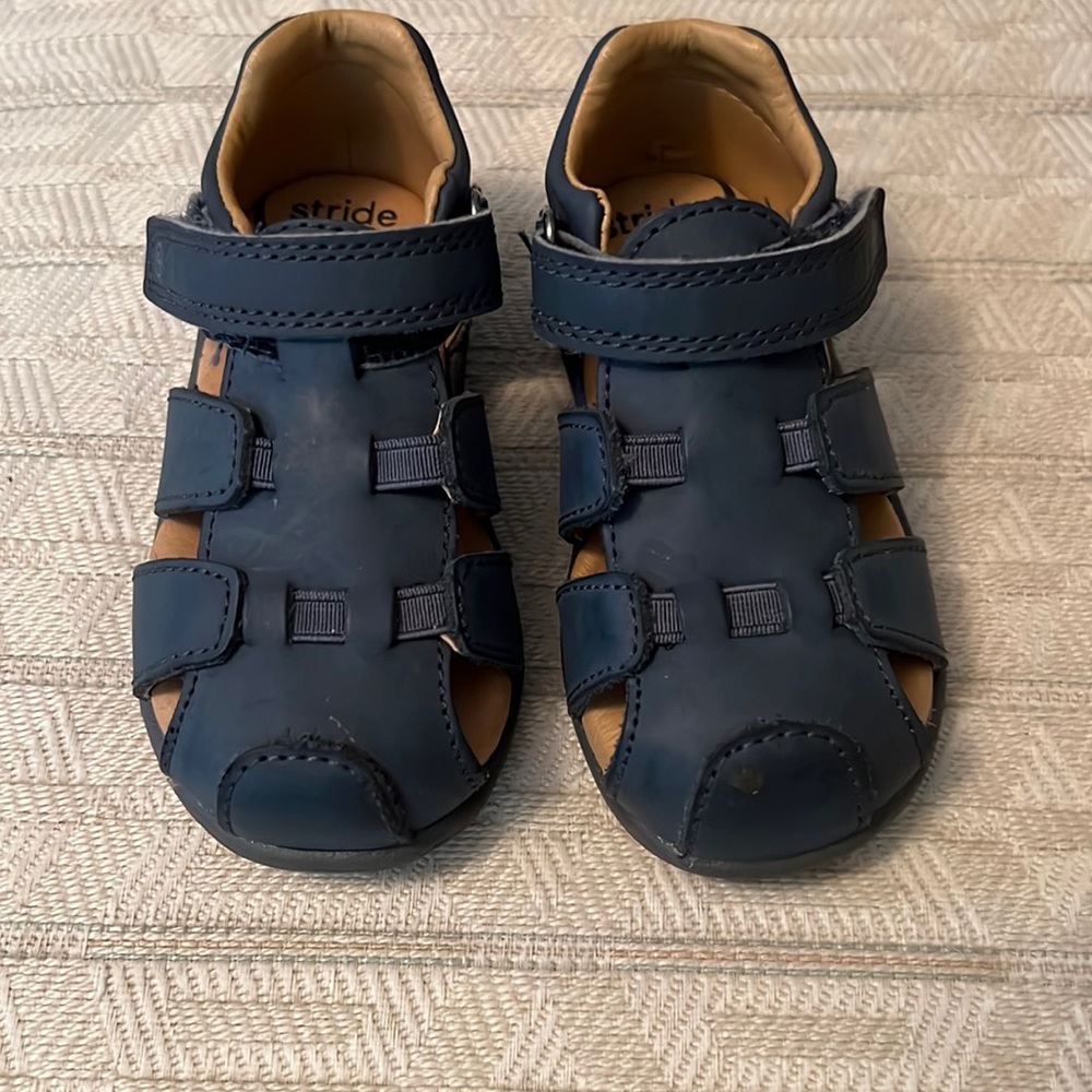 STRIDE RITE Archie sandal Memory Foam with Velcro strap